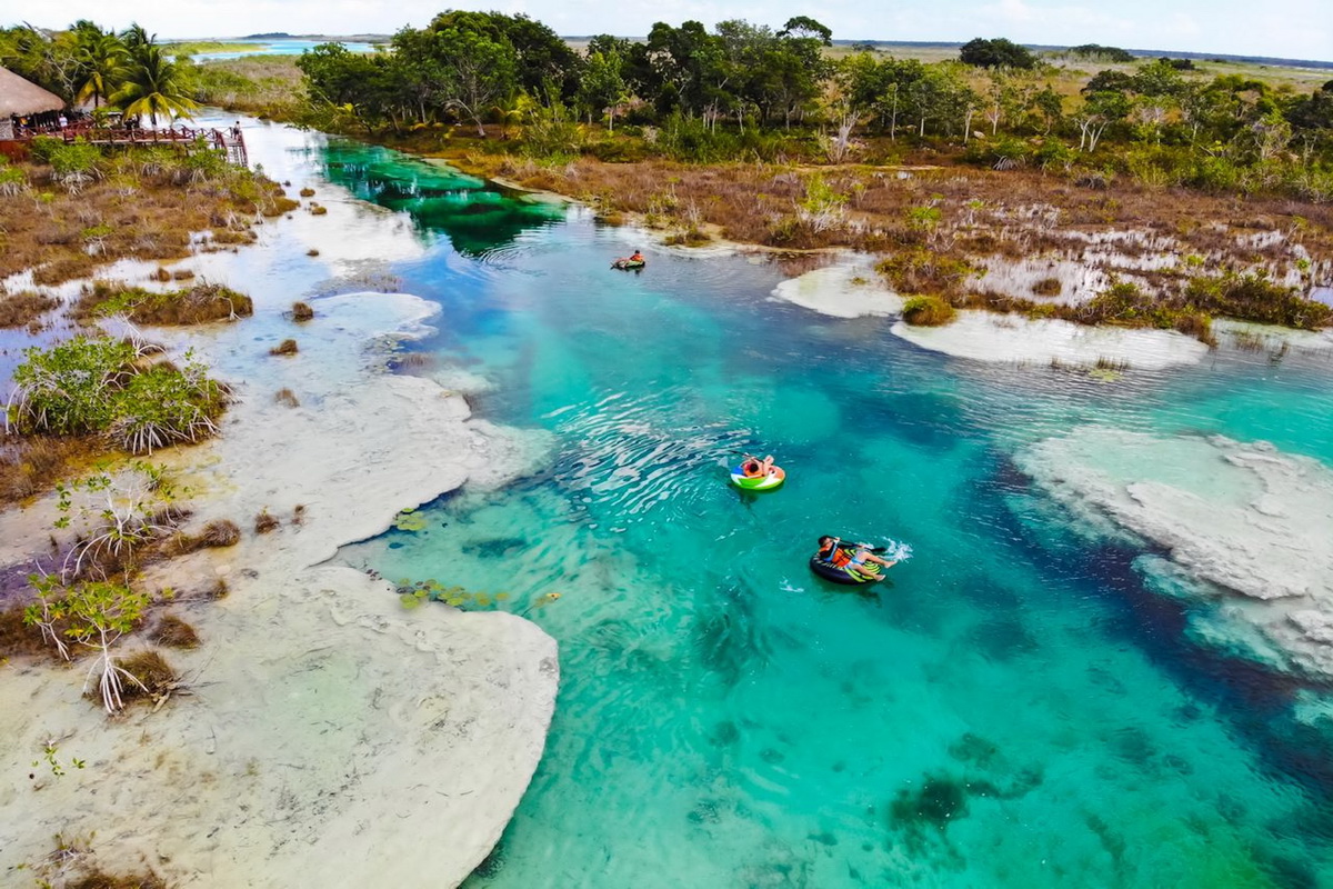 river-tubing-at-seven-color-lagoon-2