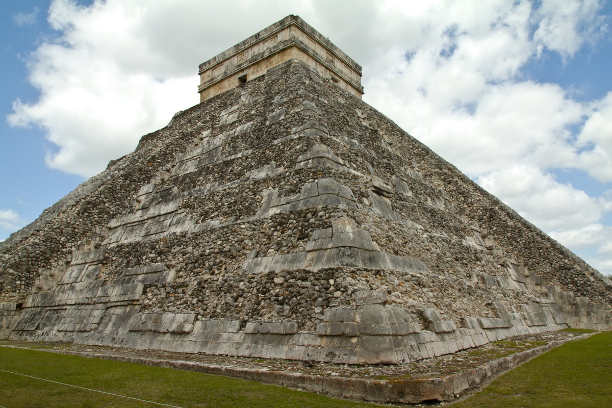 chichen-itza-mayan-ruins-7